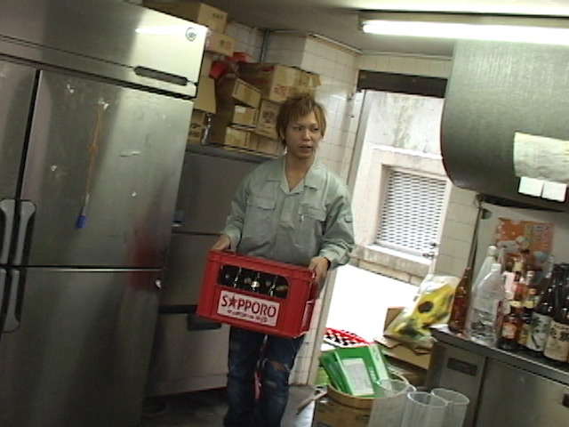 【激エロ！企画作品】【細マッチョ】見習いコックと酒屋のボーイズラブ！！｜素朴系コック、酒屋ボーイ