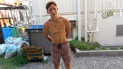 【ゴリマッチョ】夏ハメ2025!!イマドキイケメン大学生の夏翔くん22歳が格闘筋肉をバキバキにさせ生ファック!!
