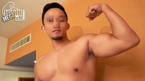 【ゴリマッチョ】訳あって顔出しNGのアメフト髭ゴツマッチョ響矢くん23歳!!手慣れたセックスでピストンしまくり超大量精子をドバドバ!!